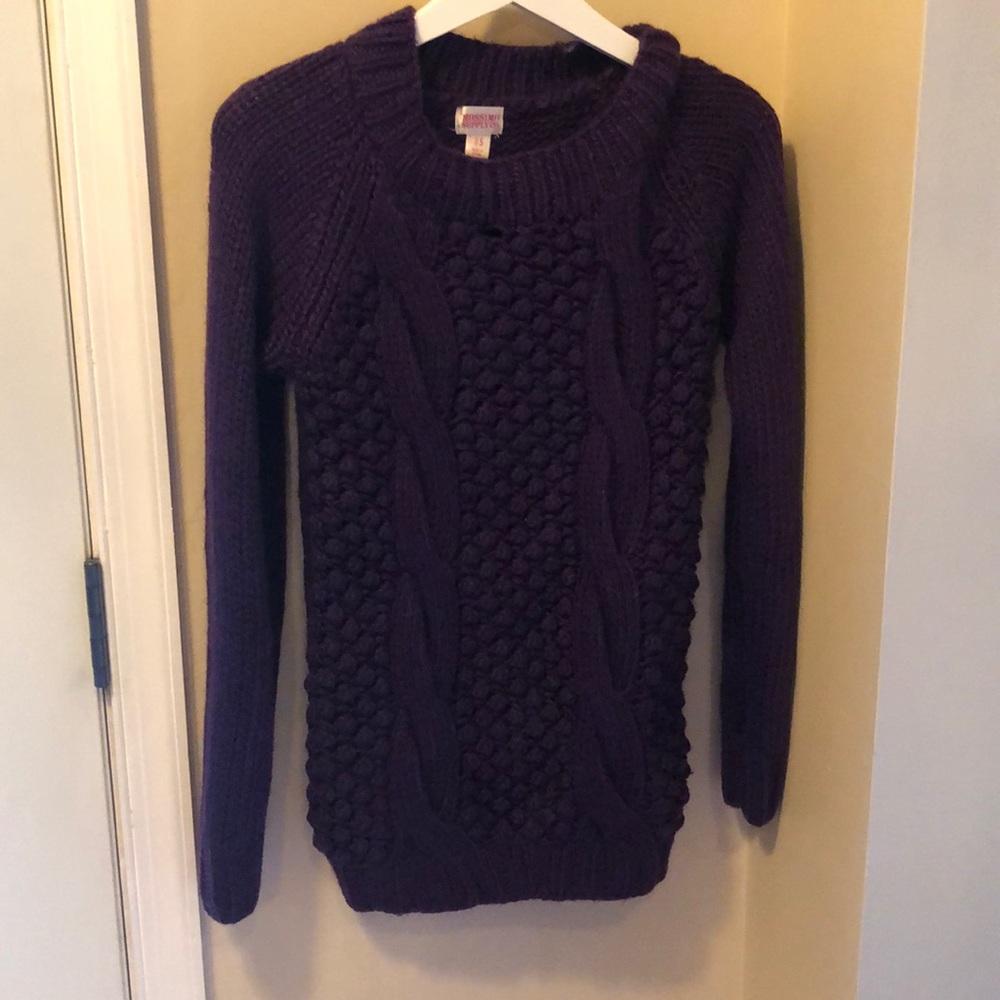 Mossimo supply sweater
